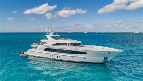 luxury yacht companies